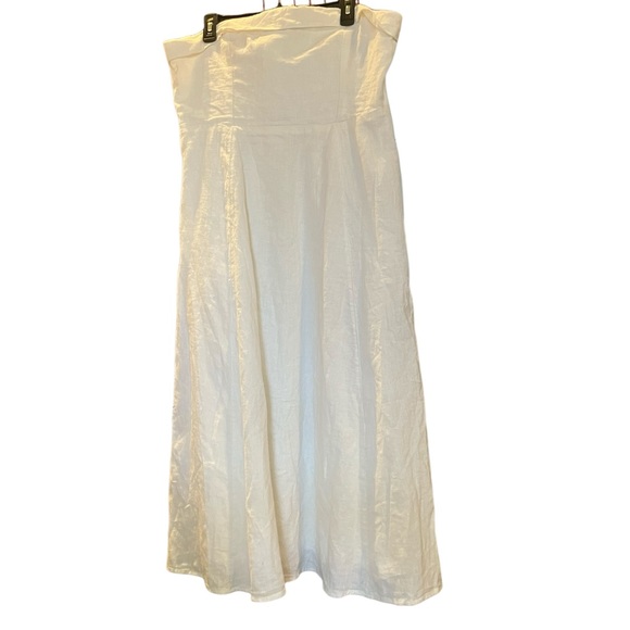 Abercrombie & Fitch Dresses & Skirts - Abercrombie & Fitch 53% Linen Maxi Dress Strapless Back Smocking Petticoat Sz L